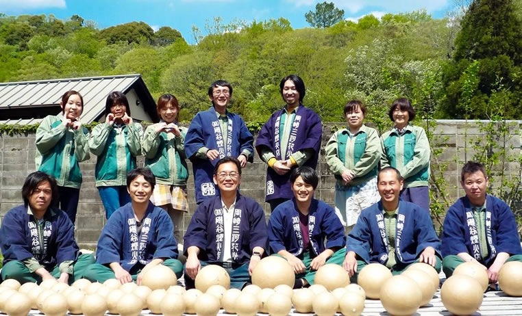 わたしたち磯谷煙火店の花火をお楽しみください